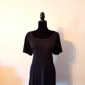 Asymmetric plus black top